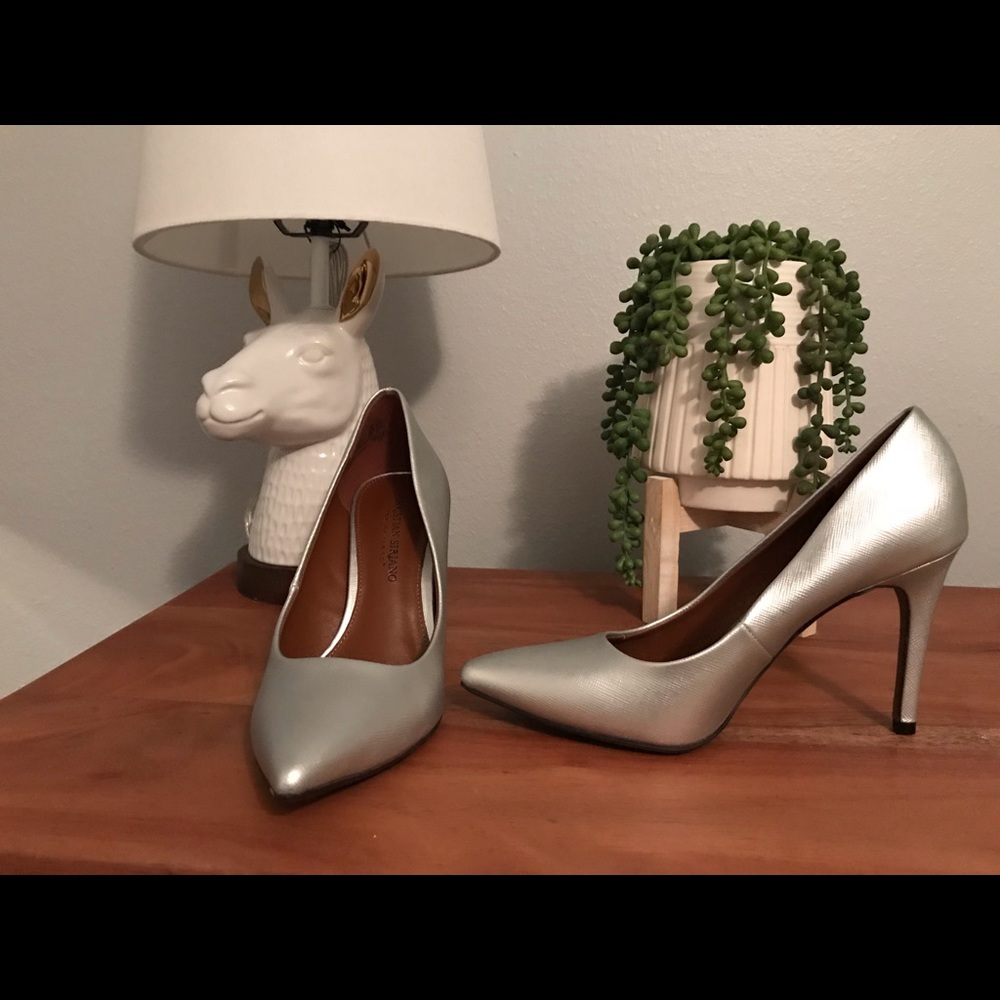 Silver heels size 7.5.